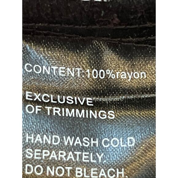 Calessa Womens Med Black Embroidered Floral Hippie Boho 3/4 Sleeve V-Neck Top - Picture 3 of 8